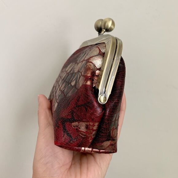 Handmade Genuine Leather Floral Printed, Metal Frame Large Purse/ Wristlet - Picture 8 of 15